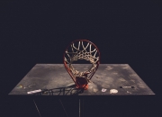 开云官方app入口-猛龙完胜吉林队，范弗利特化身关键先生，诠释何为一锤定音