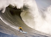 开云体育下载-欧冠淘汰赛之夜，米切尔关键进球定乾坤